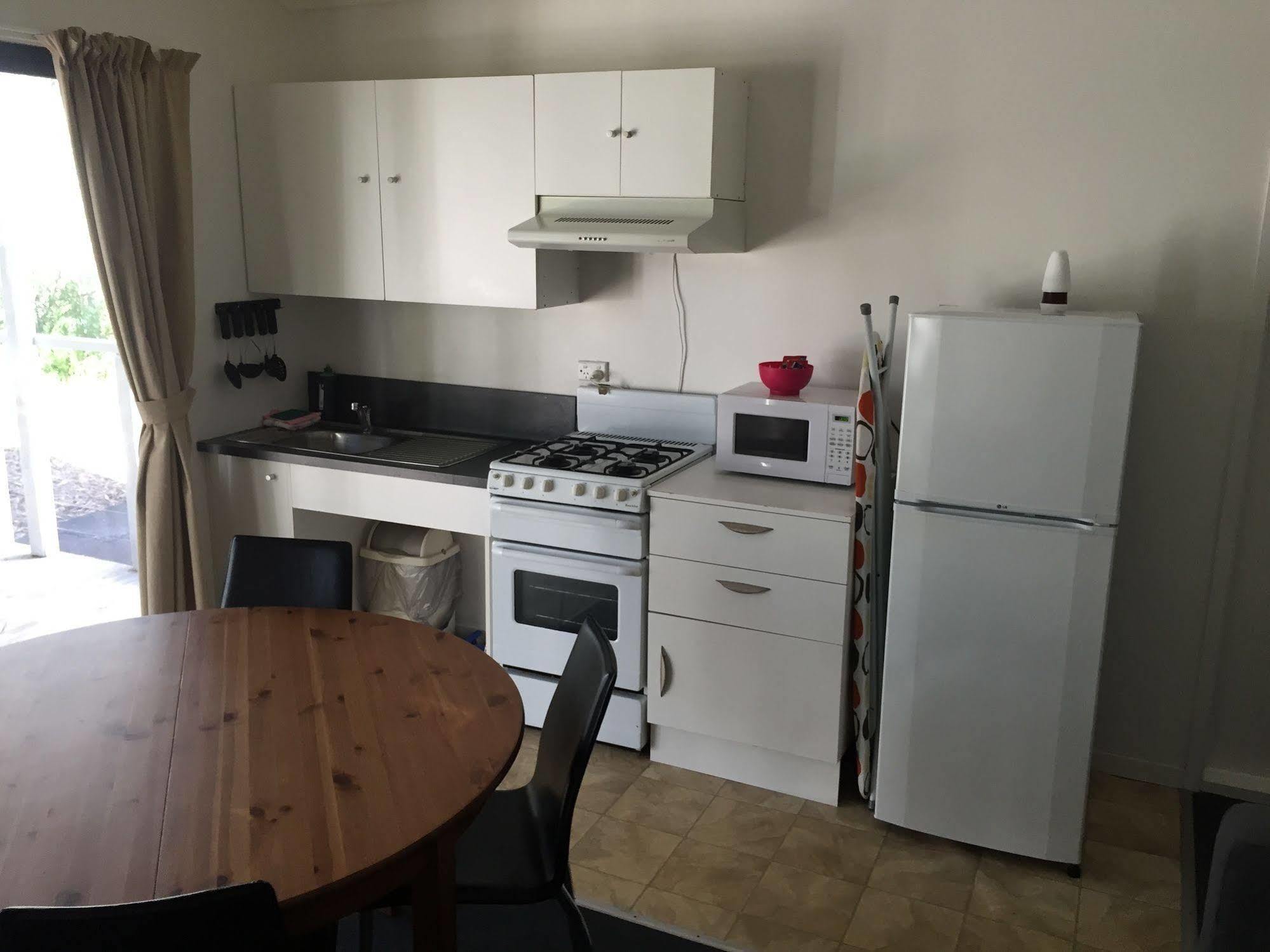 Готель Belmont Bayview Park Екстер'єр фото